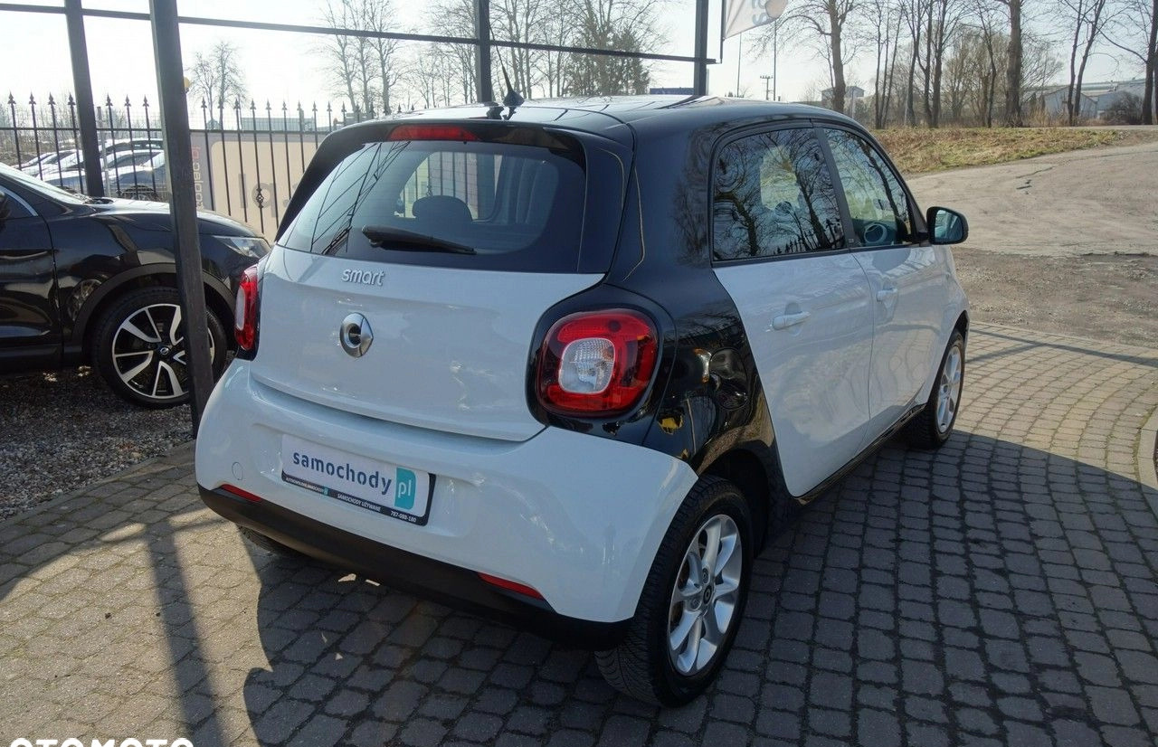 Smart Forfour cena 29900 przebieg: 40000, rok produkcji 2016 z Pruchnik małe 326